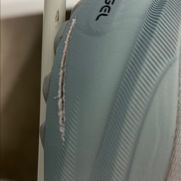 ASICS Kayano 31 Women’s size 9.5 - Picture 2 of 6